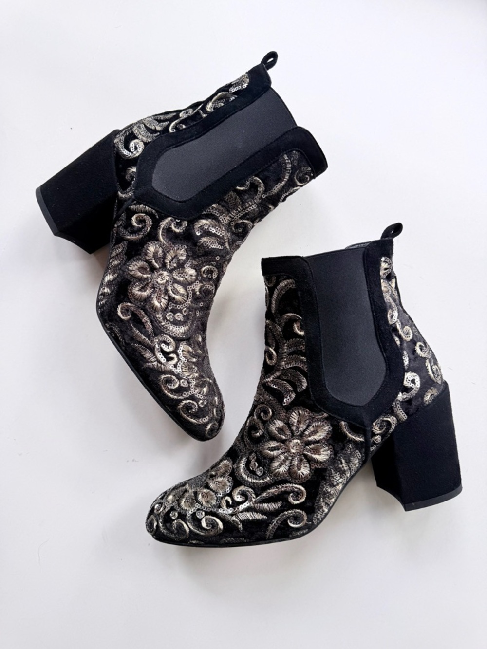 Stuart Weitzman Mediate Metallic Bootie Black Velvet Gold Sequin Embroidery 9.5N